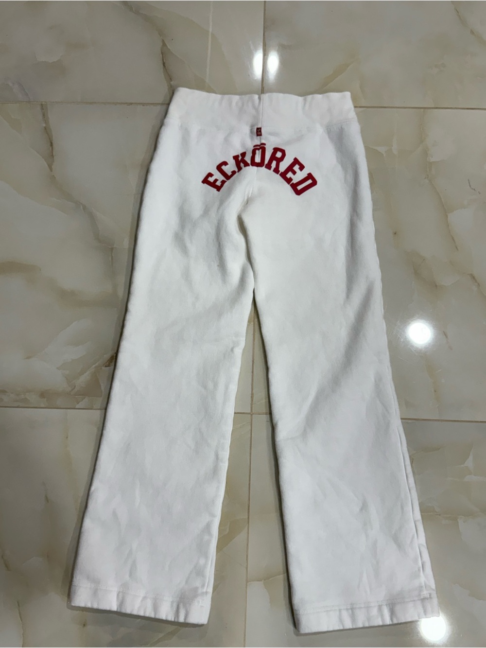 Ecko Unltd White Sweatpants with Red Tag Detail